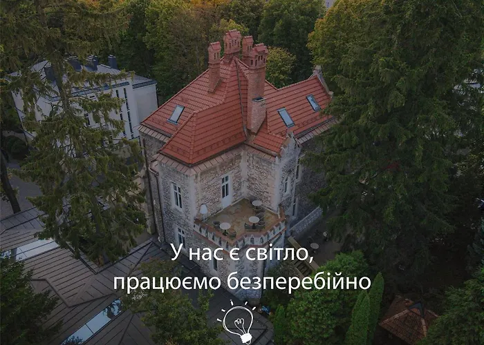 Фото Lion'S Castle Hotel Львів